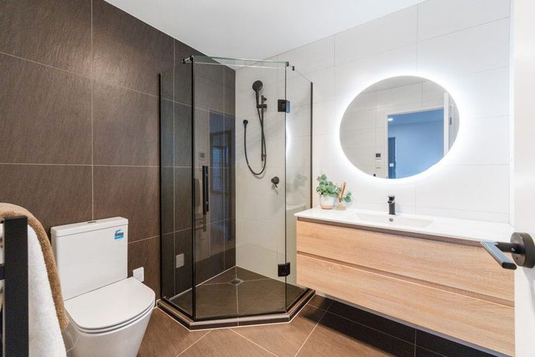 Photo of property in 40 Taikura Avenue, Red Beach, 0932