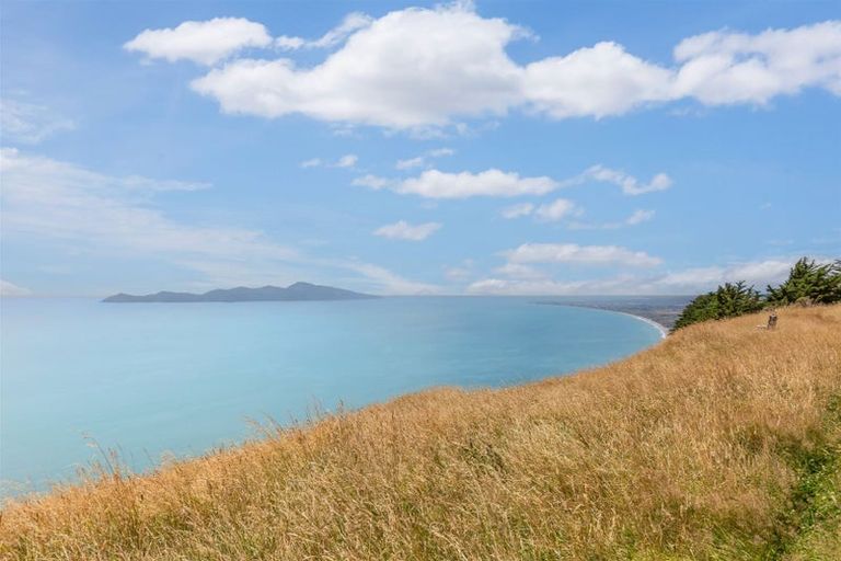 Photo of property in 1358 Paekakariki Hill Road, Paekakariki Hill, Porirua, 5381