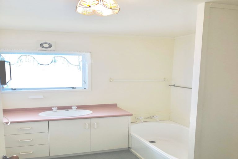 Photo of property in 1a Uenuku Avenue, Raglan, 3225