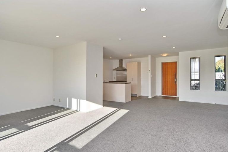 Photo of property in 20 Maple Place, Rangiora, 7400