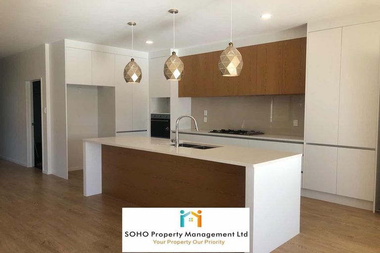 Photo of property in 64 Schoolside Road, Kumeu, 0810