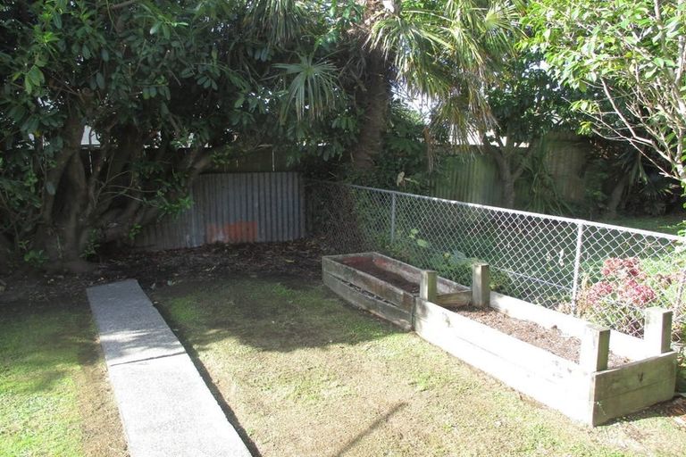 Photo of property in 3 Churchill Street, Levin, 5510