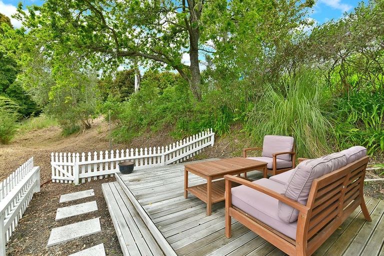 Photo of property in 93 Hobson Road, Lucas Heights, Auckland, 0632