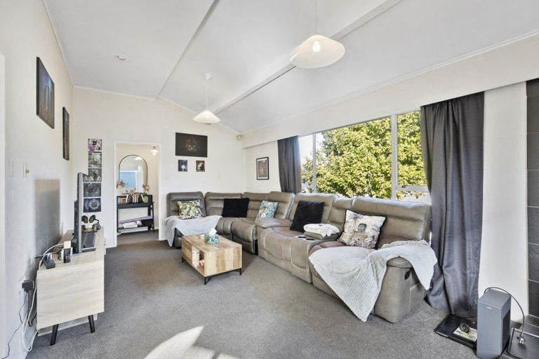 Photo of property in 11 Pirinoa Street, Feilding, 4702