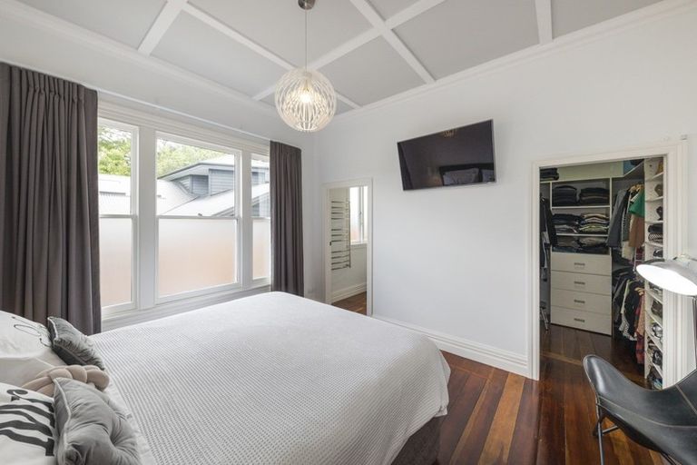 Photo of property in 232 Victoria Avenue, Hokowhitu, Palmerston North, 4410