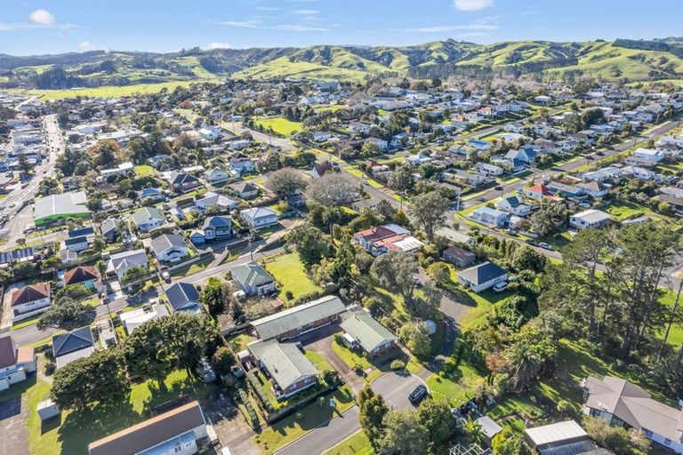 Photo of property in 3/7 Gerald Stokes Avenue, Helensville, 0800