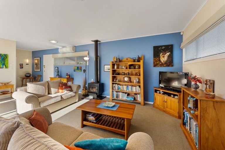 Photo of property in 8 Sullivan Grove, Epuni, Lower Hutt, 5011