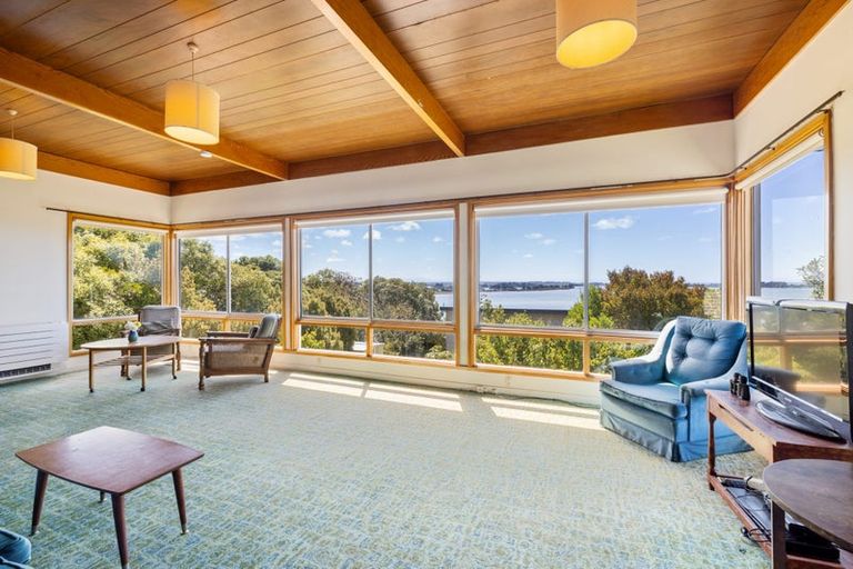 Photo of property in 9 Seamount Terrace, Mount Pleasant, Christchurch, 8081