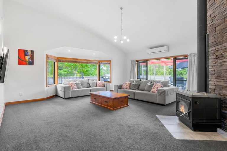 Photo of property in 2 Larchwood Grove, Rangatira Park, Taupo, 3330