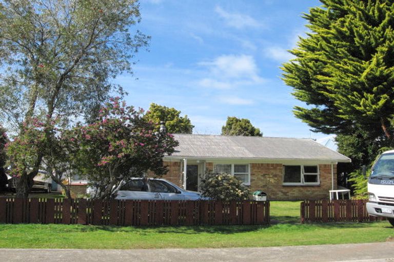 Photo of property in 15 Hamilton Crescent, Whitianga, 3510
