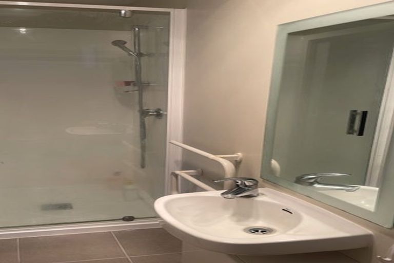 Photo of property in 53/64 Kawaha Point Road, Kawaha Point, Rotorua, 3010