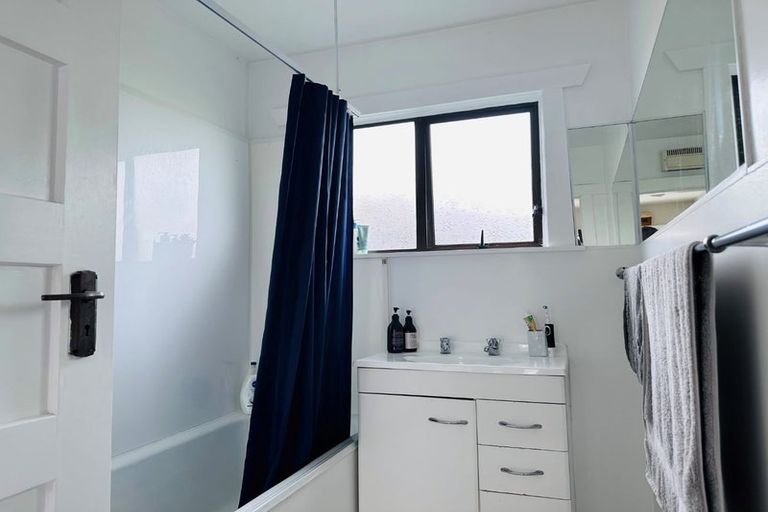 Photo of property in 17 Mafeking Street, New Brighton, Christchurch, 8061