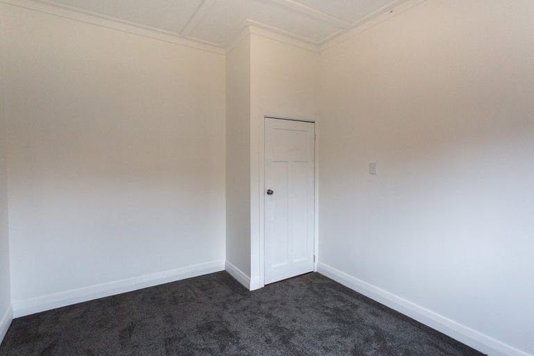 Photo of property in 11 Clayburn Road, Glen Eden, Auckland, 0602