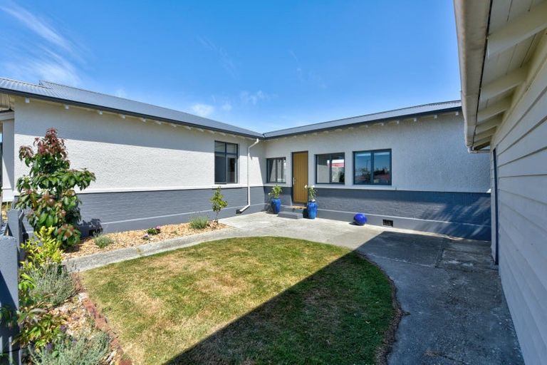 Photo of property in 6 Charlton Road, Gore, 9710