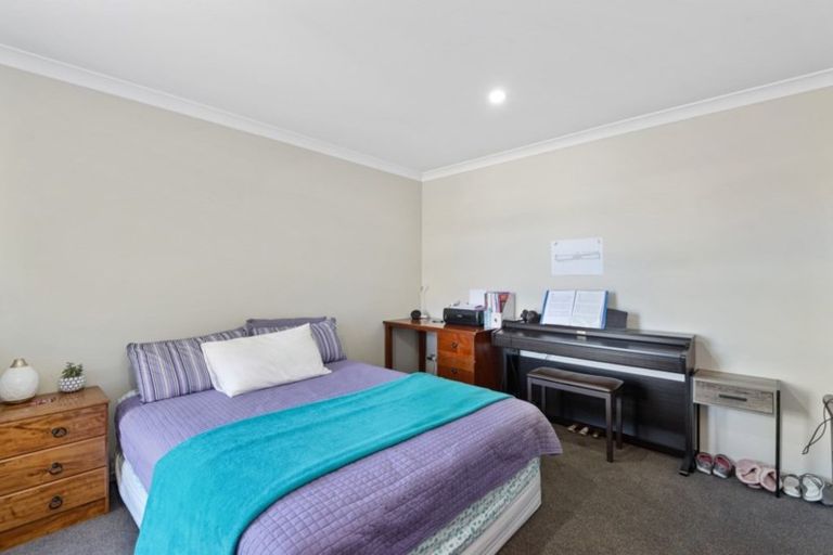 Photo of property in 32 Parklea Avenue, Halswell, Christchurch, 8025