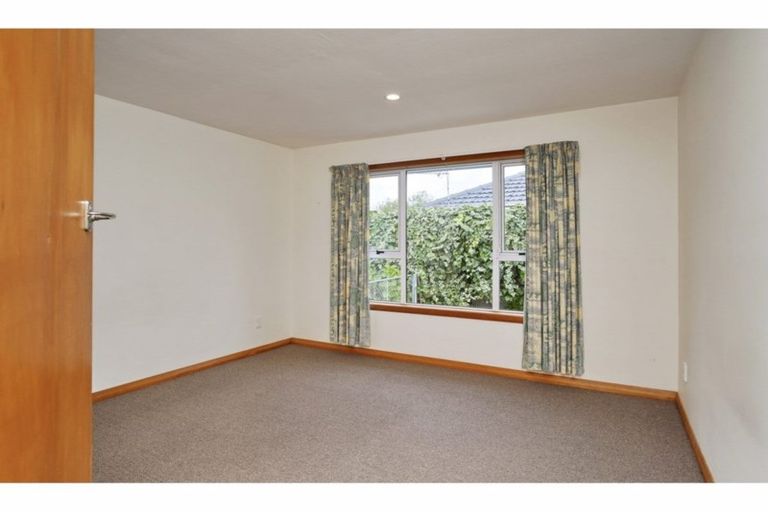 Photo of property in 3 Delph Street, Avonhead, Christchurch, 8042