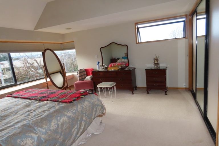 Photo of property in 1 Athenry Road, Bridge Hill, Alexandra, 9320