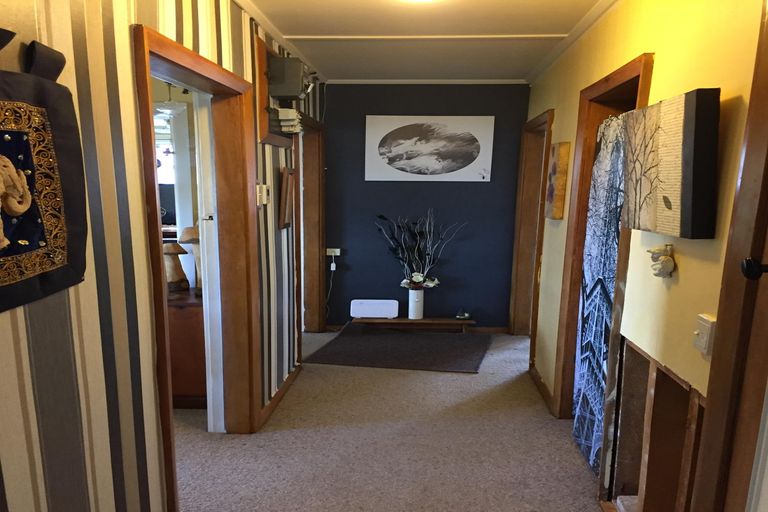 Photo of property in 33 Belt Street, Waimate, 7924