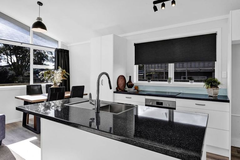 Photo of property in 11 Chesney Street, Bell Block, New Plymouth, 4312