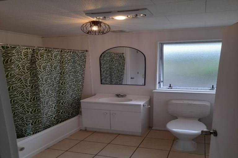 Photo of property in 57 Andrew Road, Howick, Auckland, 2010