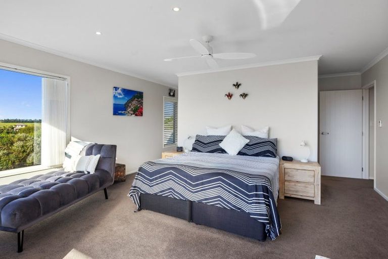 Photo of property in 13 Tohora View, Waihi Beach, 3611