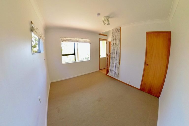 Photo of property in 30 Kokich Crescent, Onerahi, Whangarei, 0110