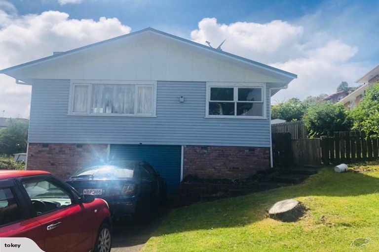Photo of property in 19 Lyford Crescent, Sunnynook, Auckland, 0620