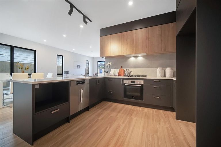 Photo of property in 42 Holcroft Street, Papakura, 2110