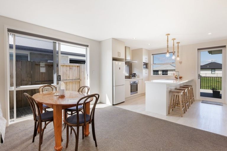 Photo of property in 79 Te Kio Crescent, Papamoa Beach, Papamoa, 3118