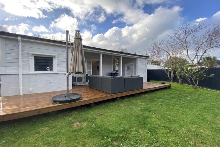 Photo of property in 43 Seddon Street, Wallaceville, Upper Hutt, 5018