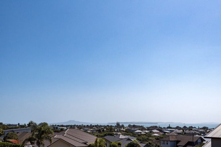 Photo of property in 37 Liberty Crescent, Beachlands, Auckland, 2018