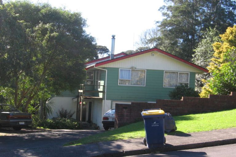 Photo of property in 7 Onedin Place, Titirangi, Auckland, 0604