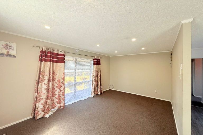 Photo of property in 1/25a Ward Street, Trentham, Upper Hutt, 5018