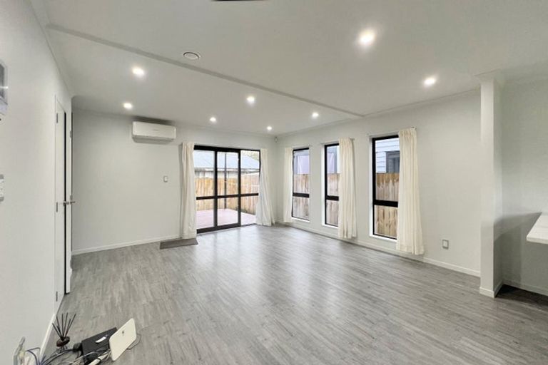 Photo of property in 16c Kelvin Road, Papakura, 2110