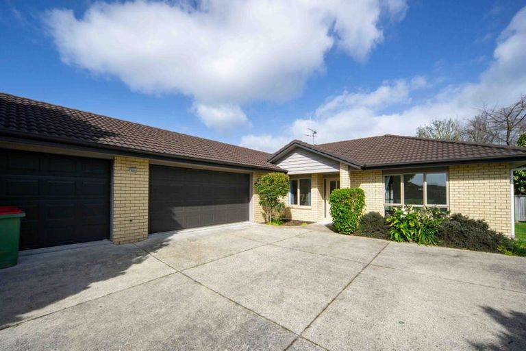 Photo of property in 27 Whitney Place, Rototuna North, Hamilton, 3210