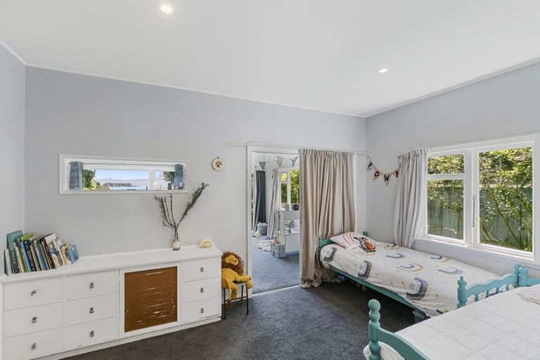 Photo of property in 410 Muritai Road, Eastbourne, Lower Hutt, 5013