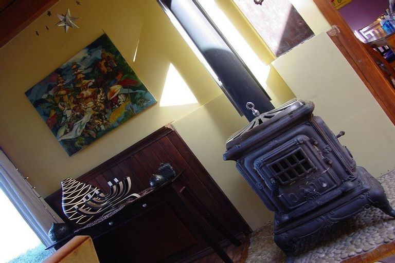 Photo of property in 57 Hawkhurst Road, Lyttelton, 8082