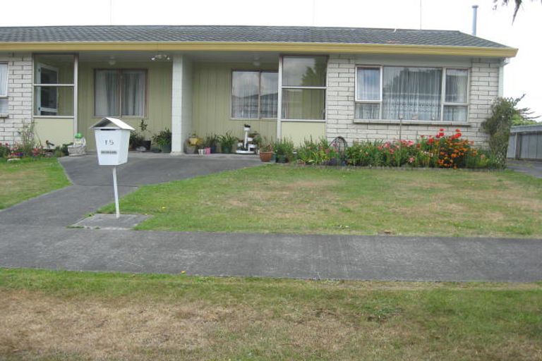 Photo of property in 15-33 Cedar Crescent, Feilding, 4702