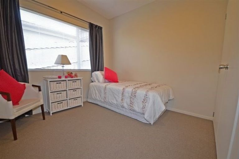 Photo of property in 11 Cityview Place, Massey, Auckland, 0614