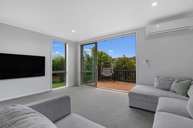 Photo of property in 14 Taitonga Lane, Stanmore Bay, Whangaparaoa, 0932