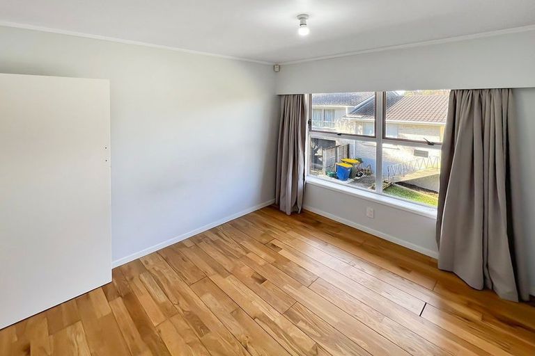 Photo of property in 1/110 Monarch Avenue, Hillcrest, Auckland, 0627