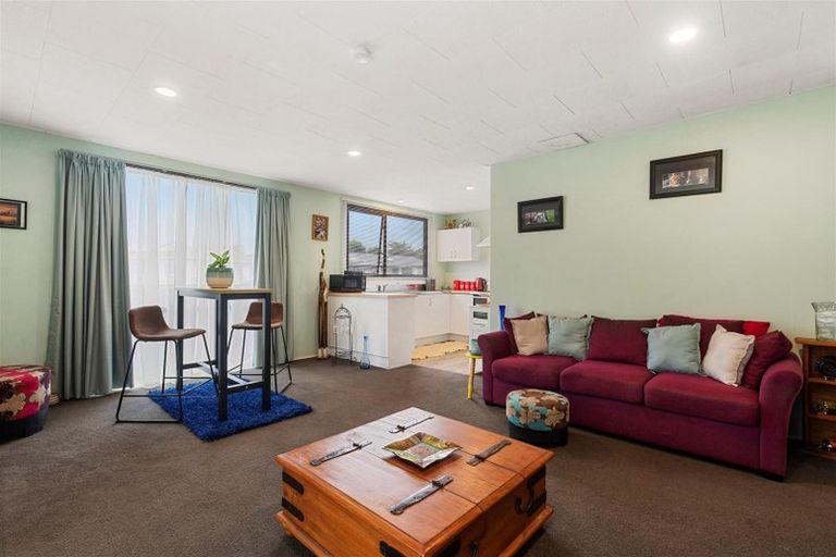 Photo of property in 85a Pohutukawa Drive, Owhata, Rotorua, 3010