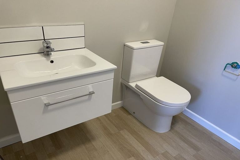 Photo of property in 19 Hyderabad Road, Marewa, Napier, 4110