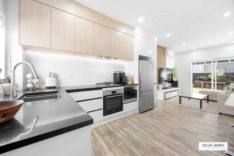 Photo of property in 14 Te Kaapia Road, Papakura, 2110