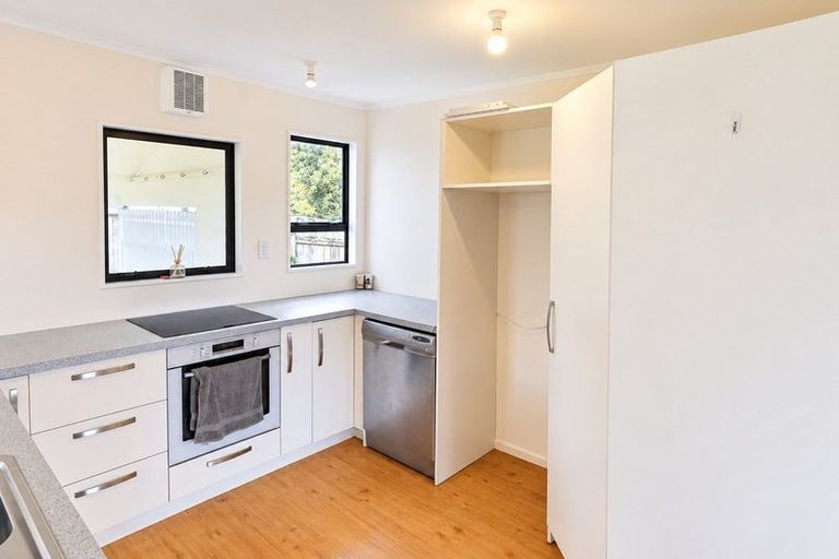Photo of property in 3 Te Maku Grove, Waikanae, 5036