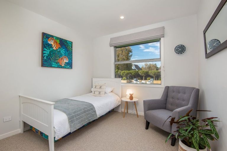 Photo of property in 10 Three Kings Court, Outram, 9019