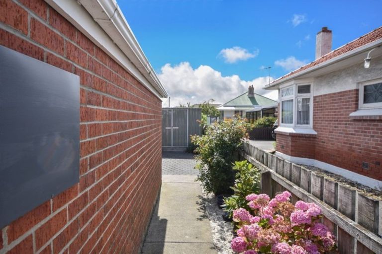 Photo of property in 7 Atkinson Street, South Dunedin, Dunedin, 9012