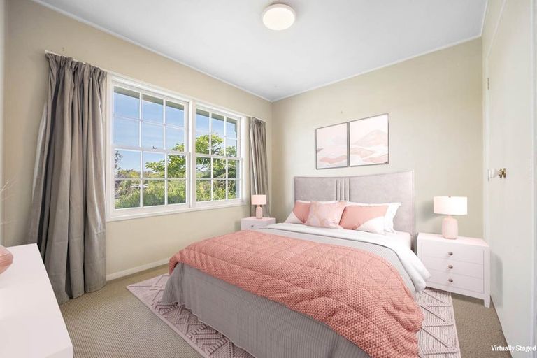 Photo of property in 18 Roysfield Lane, Sunnyhills, Auckland, 2010