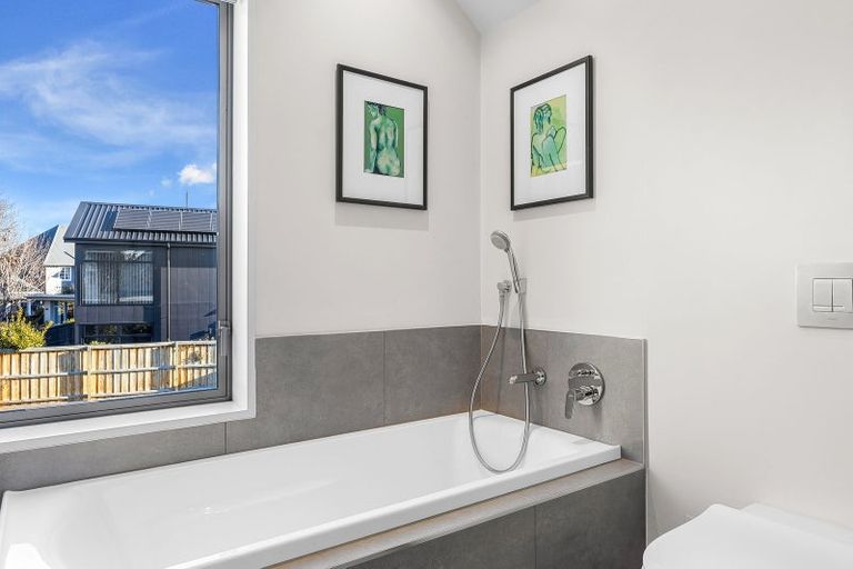 Photo of property in 12 Clifford Avenue, Merivale, Christchurch, 8014