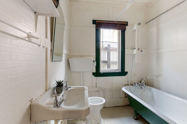 Photo of property in 8 Pembroke Lane, Hamilton Lake, Hamilton, 3204